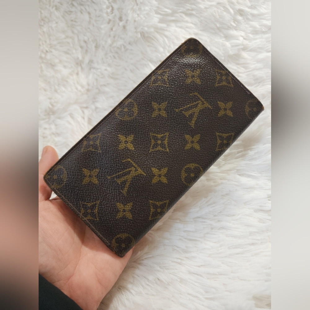 Vintage Louis Vuitton Monogram Bifold Wallet -DATE CODE was Made In The Year '89